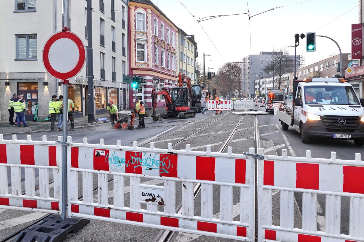 S-Bahn Berlin: Vollsperrung Für Autos Und Züge Am Wochenende - Berlin ...