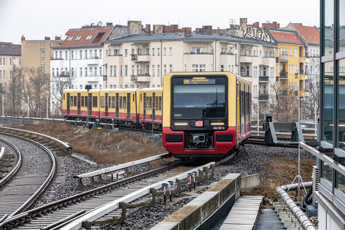 S-Bahn Berlin: Komplettausfall - Wichtiger Ort Verliert Wochenlang Den ...