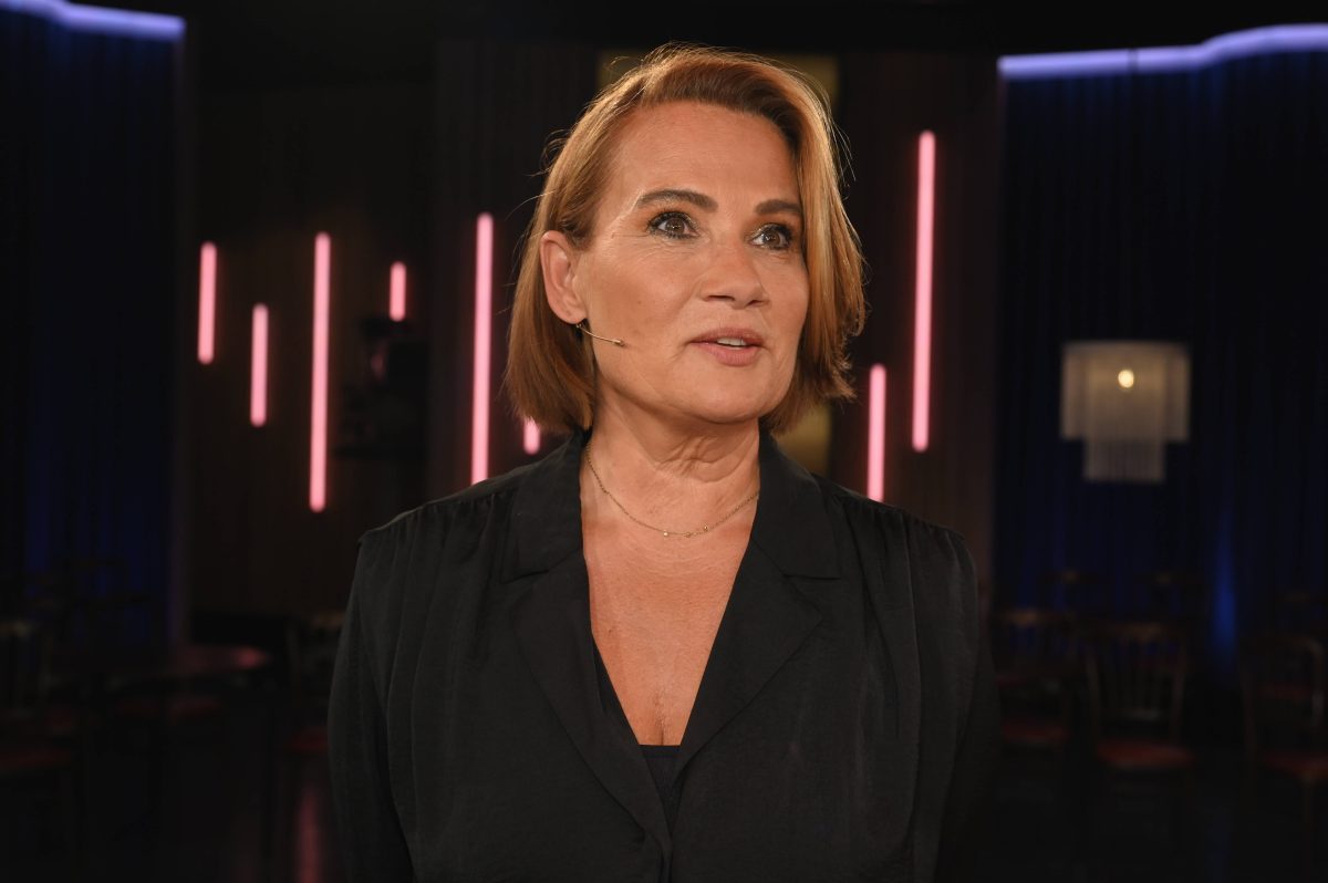Schockierendes Geständnis: ARD-Star Jenny Jürgens sorgt mit ihrer Erkrankung für Aufsehen. Jetzt will sie anderen Mut machen...