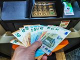 Sparkasse, Deutsche Bank und Co.: Notgroschen sollten diesen Betrag nicht überschreiten