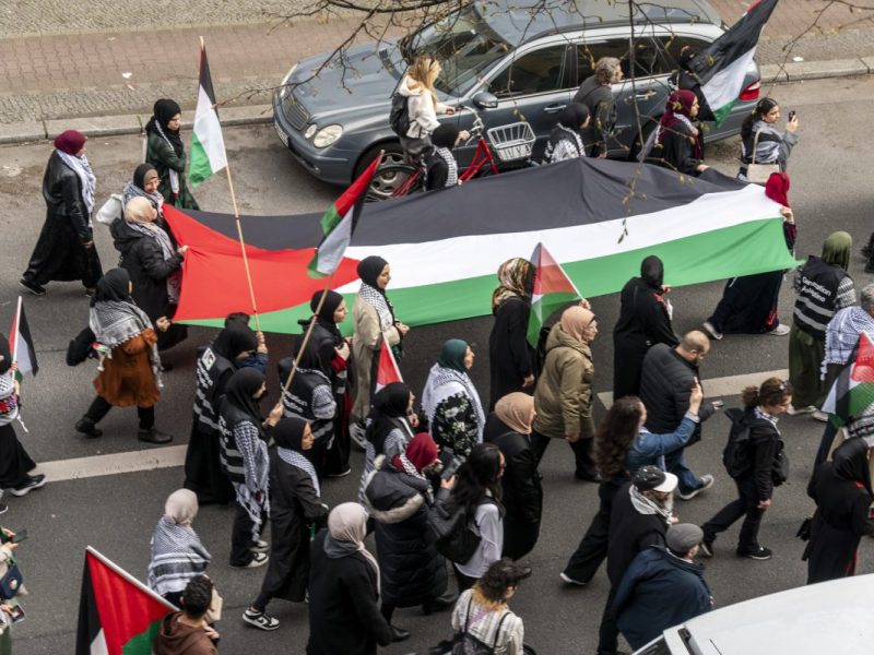 Berlin: No-Go Areas für Juden – HIER hat die Polizei die Kontrolle verloren